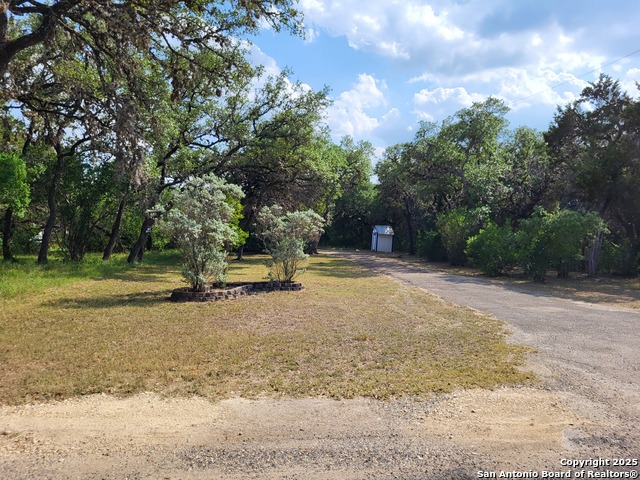 Listing photo id 25 for 11760 Sunset Woods