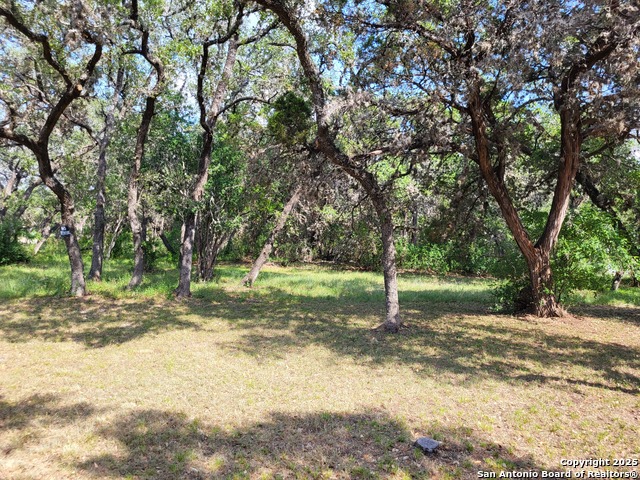 Listing photo id 26 for 11760 Sunset Woods