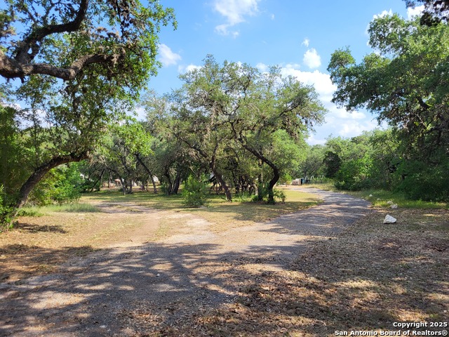 Listing photo id 2 for 11760 Sunset Woods