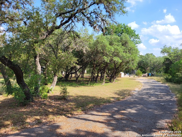 Listing photo id 3 for 11760 Sunset Woods