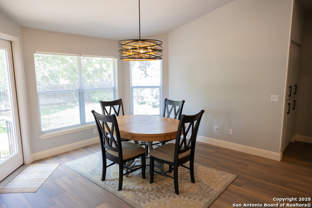 Listing photo id 28 for 607 San Dizier