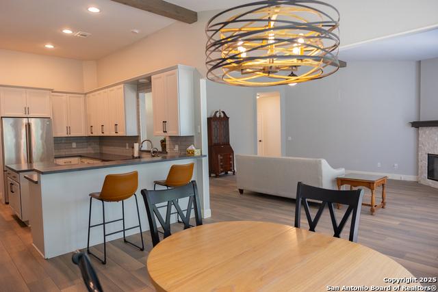 Listing photo id 29 for 607 San Dizier