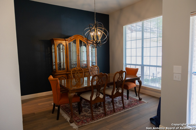 Listing photo id 5 for 607 San Dizier