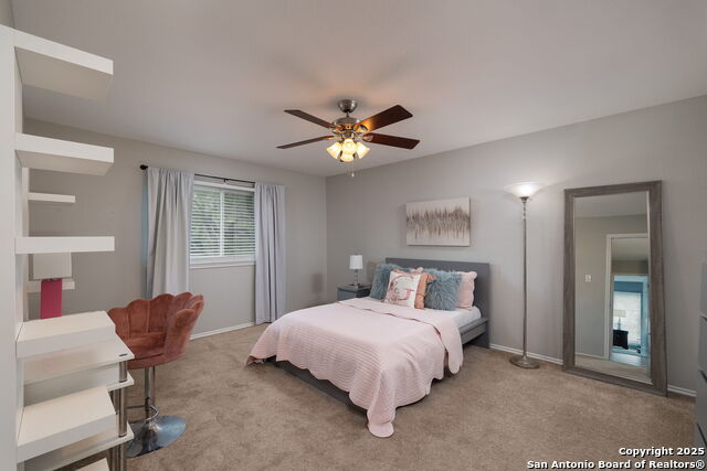 Listing photo id 21 for 611 San Diego