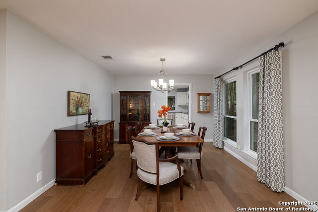 Listing photo id 5 for 611 San Diego