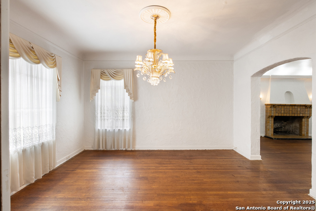 Listing photo id 14 for 2150 Summit Avenue W