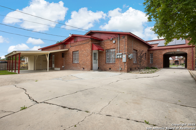 Listing photo id 20 for 2150 Summit Avenue W