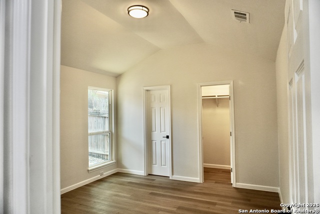 Image 16 of 19 For 9511 Deerbrook