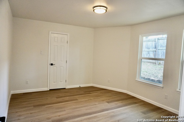 Image 18 of 19 For 9511 Deerbrook