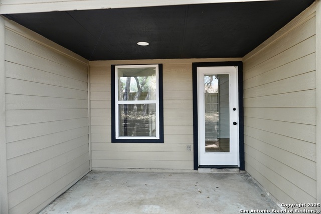 Image 19 of 19 For 9511 Deerbrook