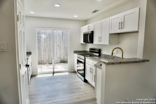 Image 8 of 19 For 9511 Deerbrook