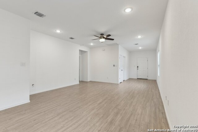 Image 6 of 40 For 4422 Chandler  Apt 2
