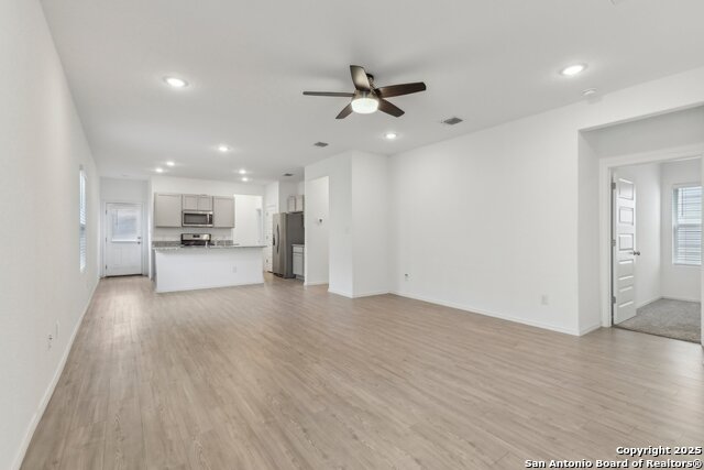 Image 7 of 40 For 4422 Chandler  Apt 2