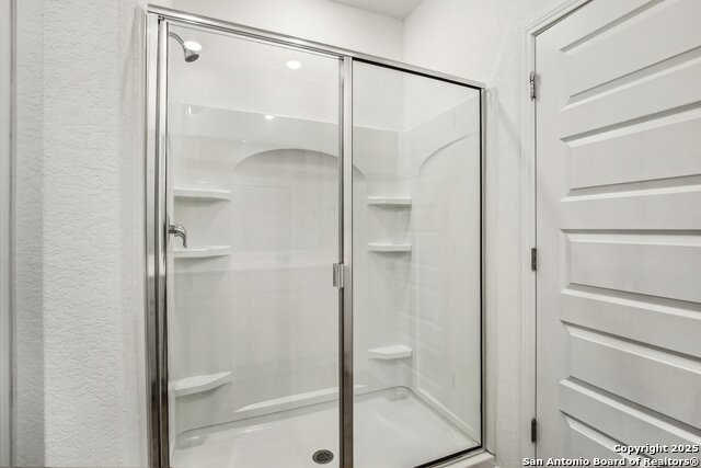 Image 24 of 46 For 4422 Chandler  Apt 2