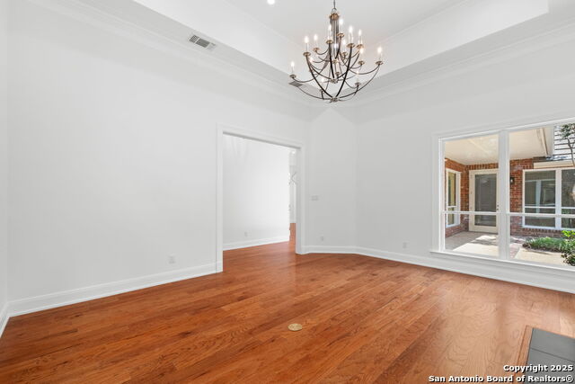 Listing photo id 2 for 107 Haverhill