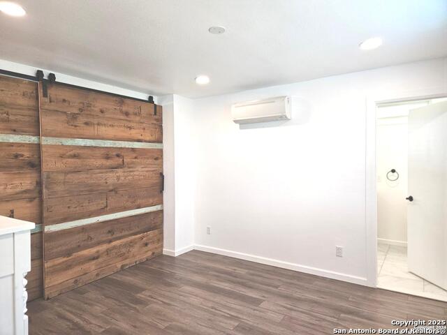 Image 9 of 39 For 4343 Morningside Way