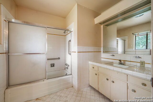 Image 18 of 28 For 4730 Lavender Lane