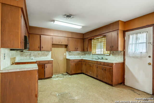 Image 9 of 28 For 4730 Lavender Lane