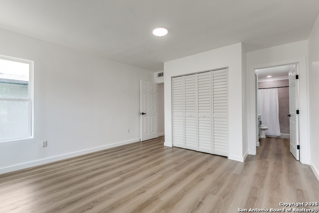 Listing photo id 13 for 602 John Page