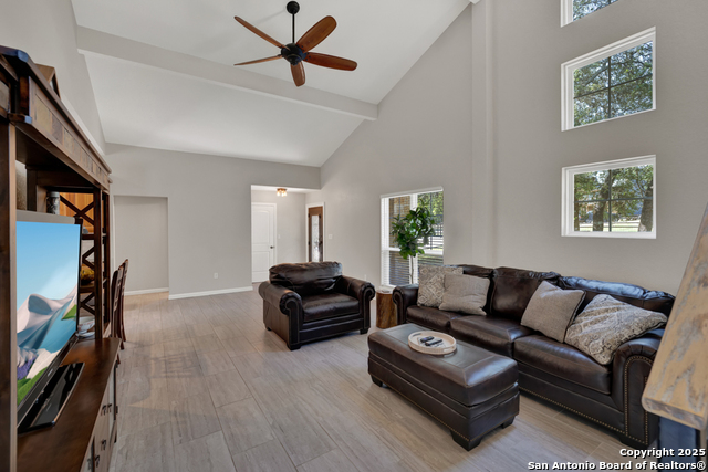 Image 14 of 43 For 3055 Lakeview