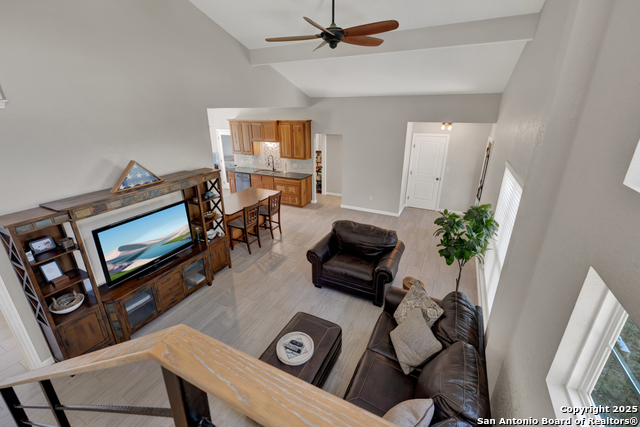 Image 25 of 43 For 3055 Lakeview