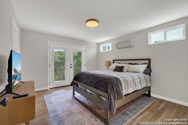 Image 28 of 43 For 3055 Lakeview