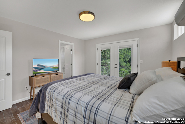 Image 29 of 43 For 3055 Lakeview