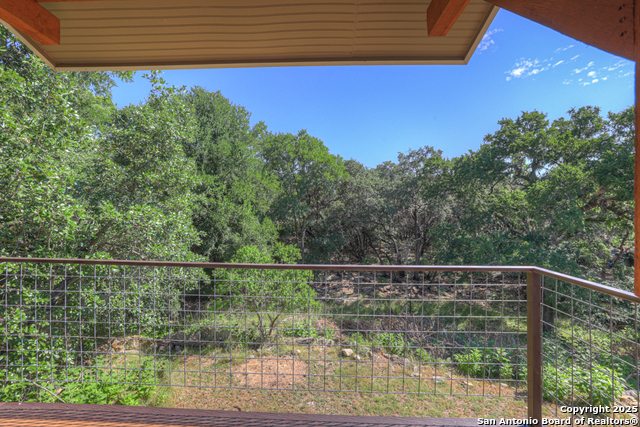 Image 33 of 43 For 3055 Lakeview