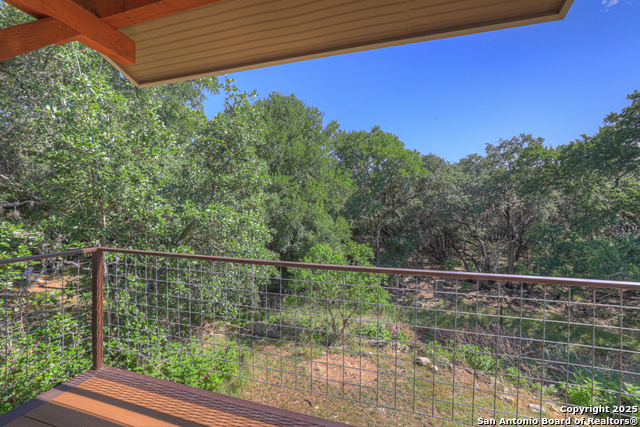 Image 34 of 43 For 3055 Lakeview