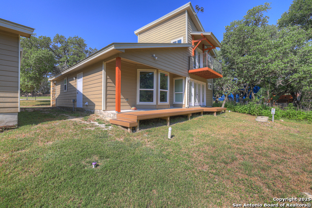 Image 36 of 43 For 3055 Lakeview