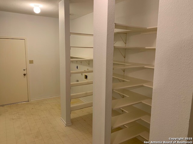 Image 7 of 29 For 7838 Caston Park