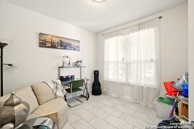 Image 3 of 14 For 5819 Couble Fls