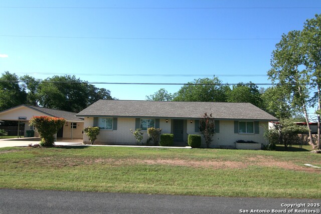 Details for 206 Alvina  , Castroville, TX 78009