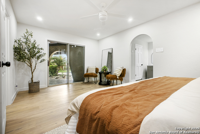 Listing photo id 22 for 714 Moorside