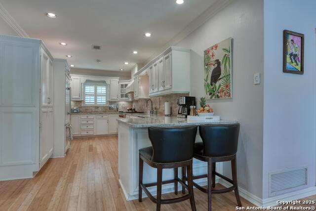 Image 12 of 51 For 10119 Manton Ln
