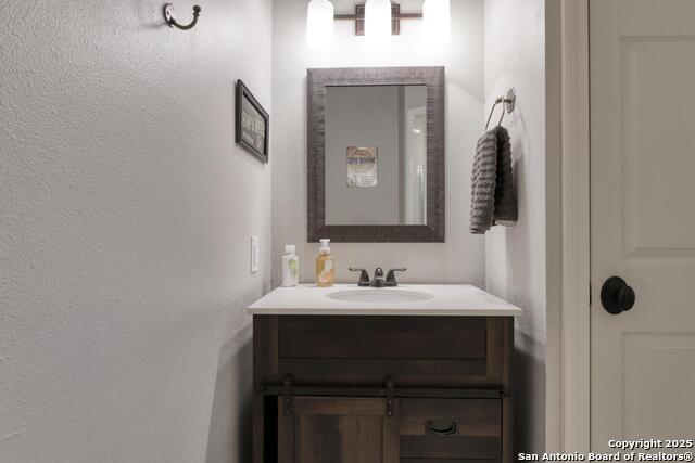 Image 21 of 51 For 10119 Manton Ln