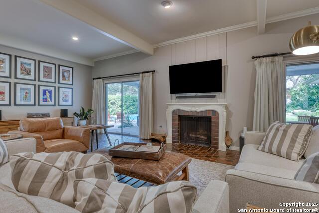 Image 6 of 51 For 10119 Manton Ln