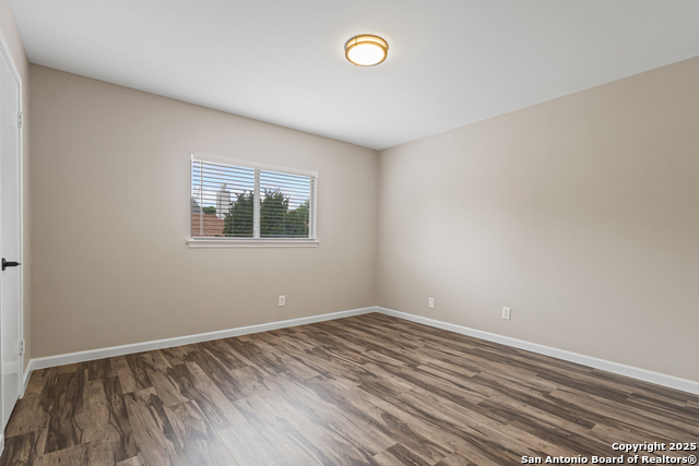 Image 10 of 22 For 12243 Gwendolen Dr