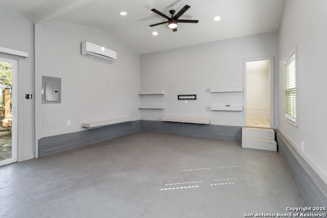 Image 22 of 36 For 30951 Blanco Rd