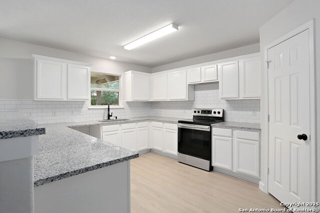 Listing photo id 9 for 9814 Shawnee