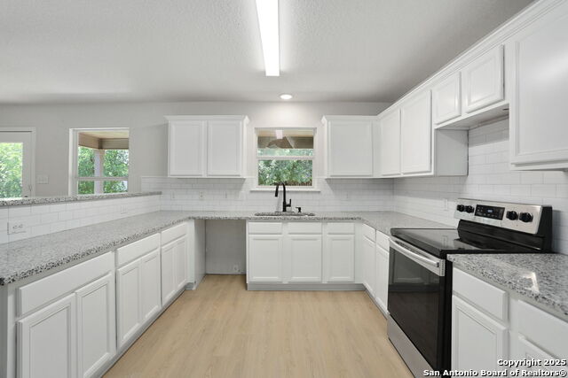 Listing photo id 10 for 9814 Shawnee
