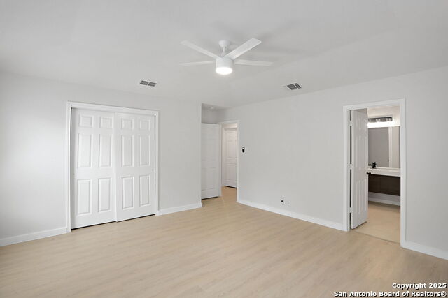 Listing photo id 13 for 9814 Shawnee
