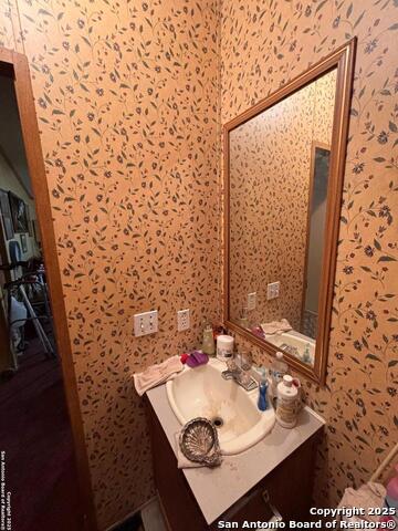 Listing photo id 9 for 793 Fm 1986 W