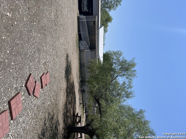 Listing photo id 1 for 793 Fm 1986 W