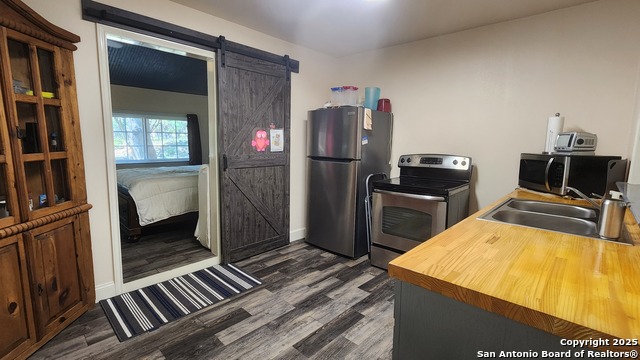 Image 4 of 18 For 12151 Park Road 37