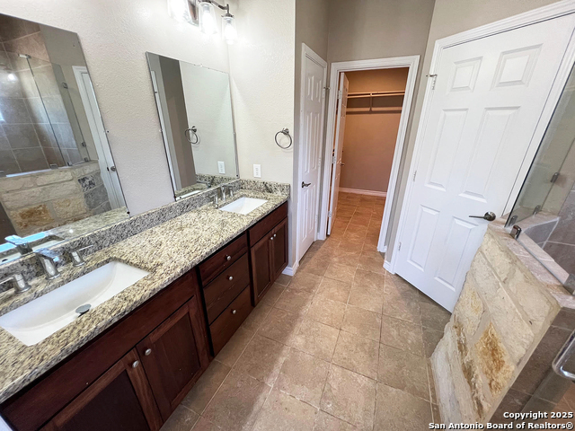 Image 12 of 37 For 200 Lakeview Cir