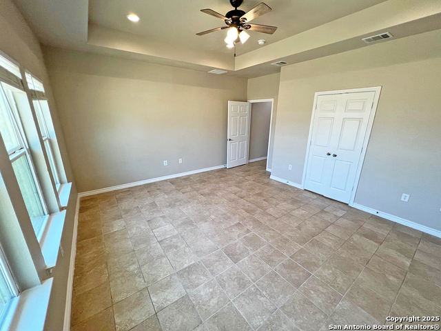 Image 16 of 37 For 200 Lakeview Cir