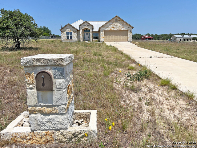 Image 2 of 37 For 200 Lakeview Cir