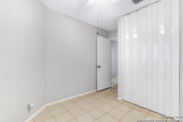 Image 13 of 16 For 3951 Chimney Springs