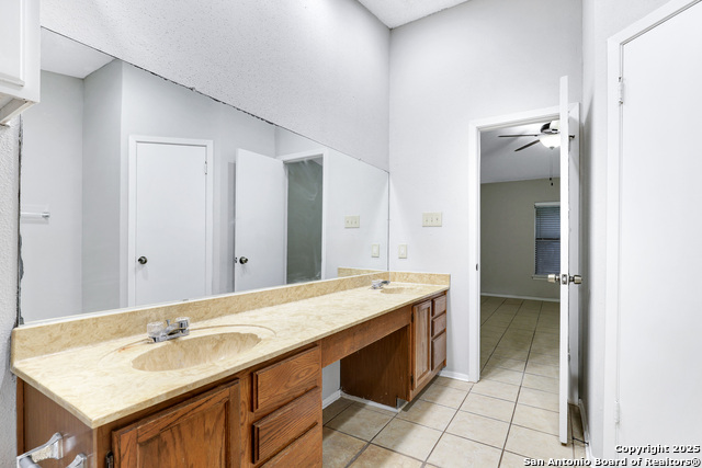 Image 8 of 16 For 3951 Chimney Springs